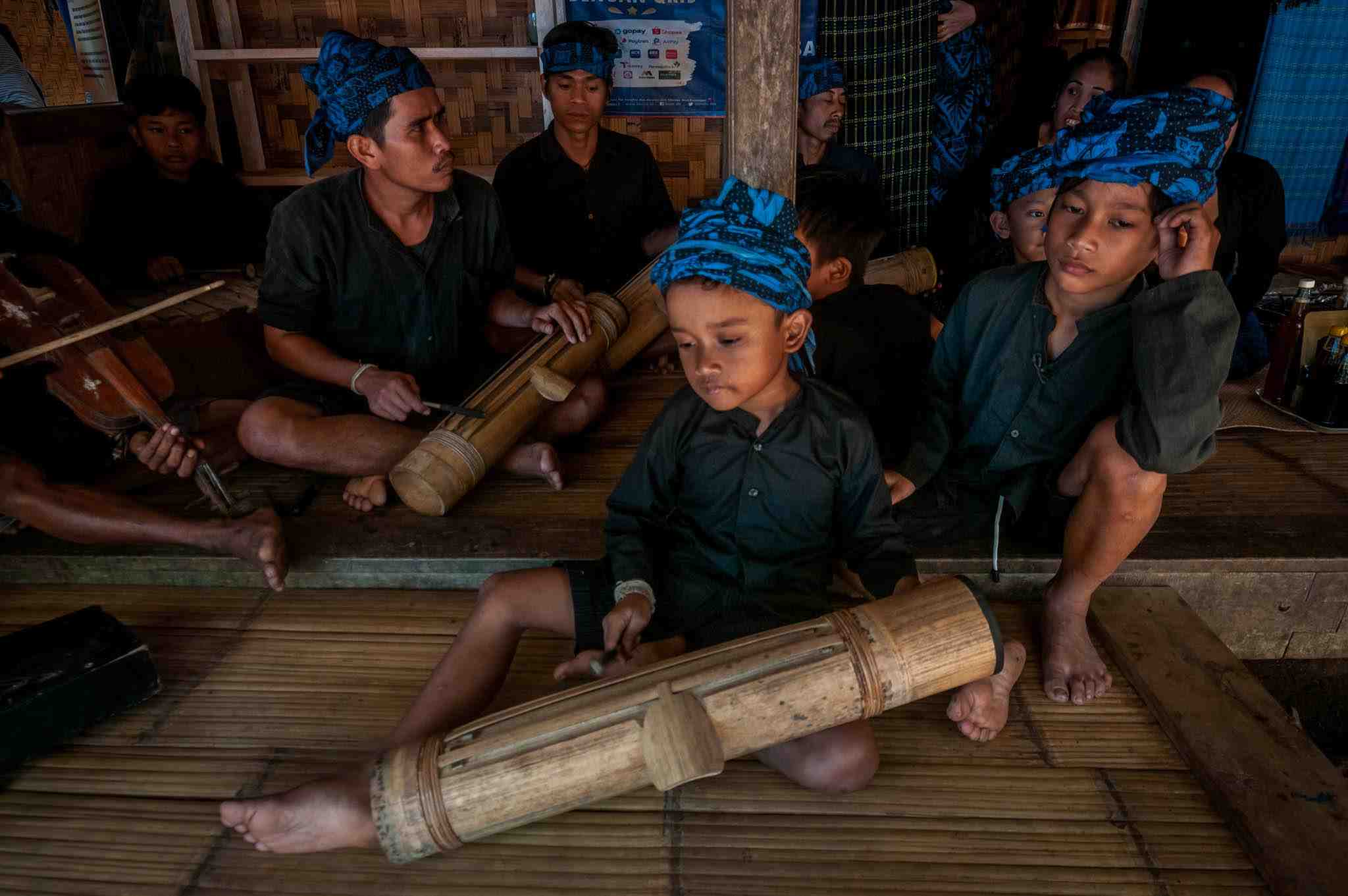 Alunan Musik Untuk Daerah